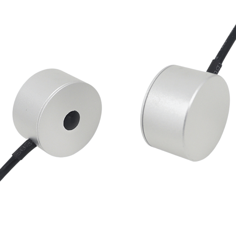 SUU330 External-Mount Ultrasonic Level Sensor 1 SenTec External-Mount Ultrasonic Level Sensor