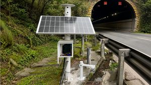 Flow meter 10 SenTec FRM6002 radar flow meter install